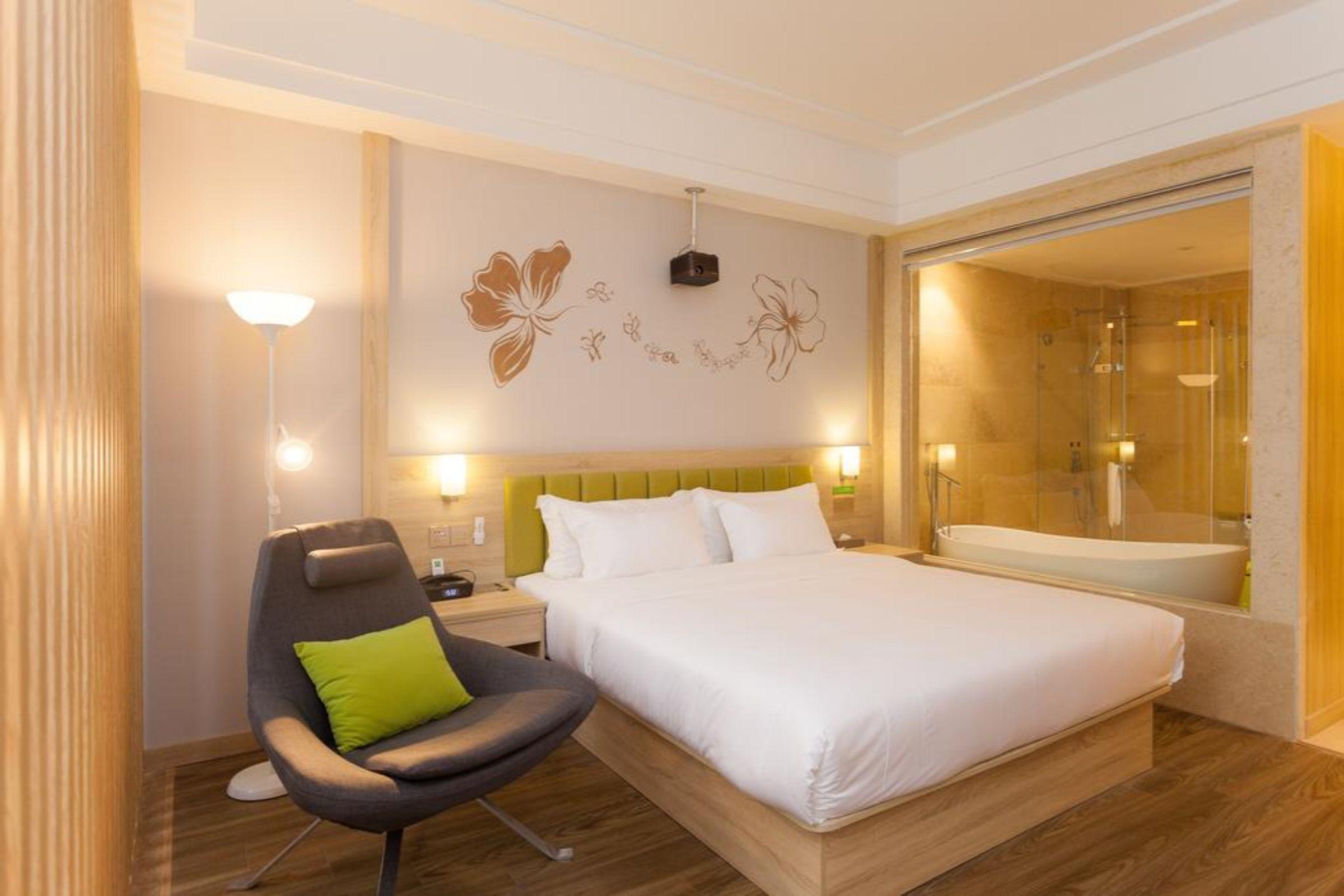 Ibis Styles Nantong Development Zone Shimao Plaza Hotel Exterior photo